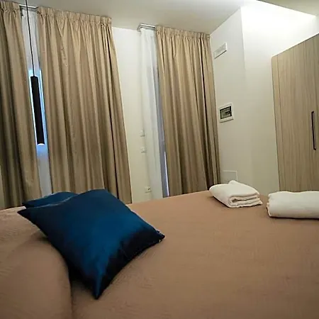 Domus Smeralda بيت ضيافة