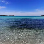 Domus Smeralda 3*